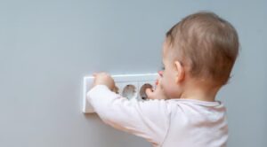 Por hora, 14 crianças são internadas por acidentes; saiba como evitar