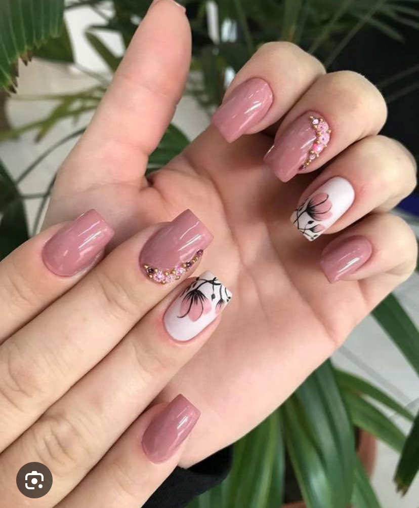 4 cores de esmalte de longa duração para unhas impecáveis no dia a dia