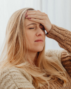 Calor intenso elevam risco de crises de enxaqueca, alerta neurologista baiana
