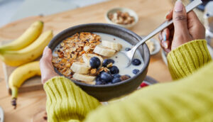 Insônia frequente? 5 alimentos que podem ajudar a dormir melhor à noite