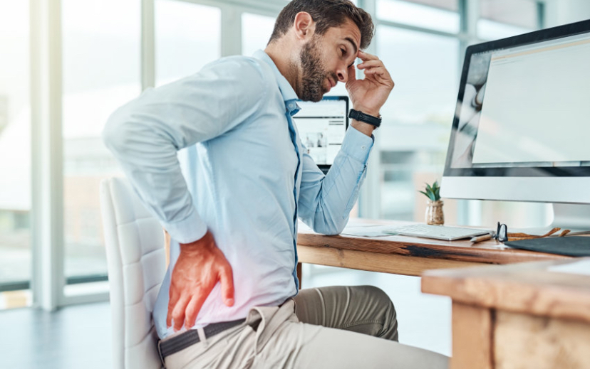 Dores nas costas e nos olhos no trabalho: como prevenir esses problemas no dia a dia