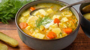 Esfriou! Sopas detox são alternativas nutritivas para controlar a fome